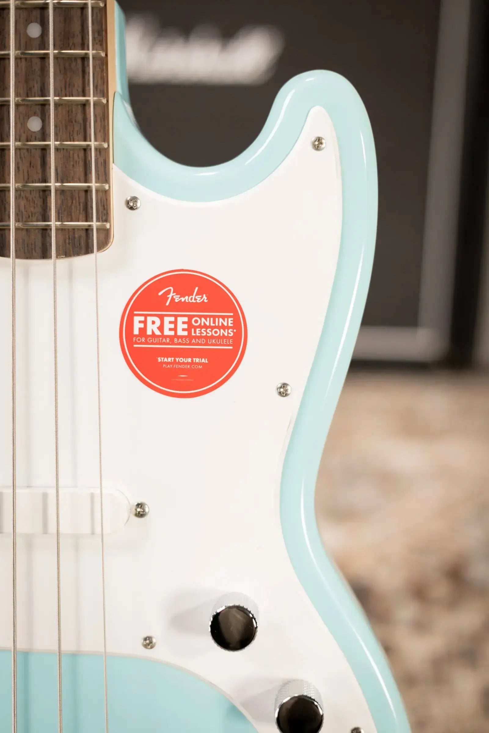 Squier Sonic Bronco Bass - Daphne Blue
