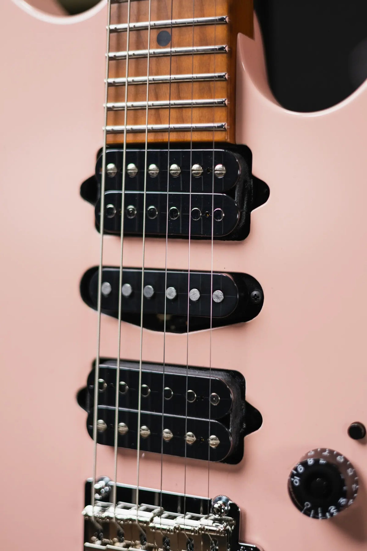 Suhr Modern Antique LE Electric Guitar - Shell Pink with Gig Bag - Demo
