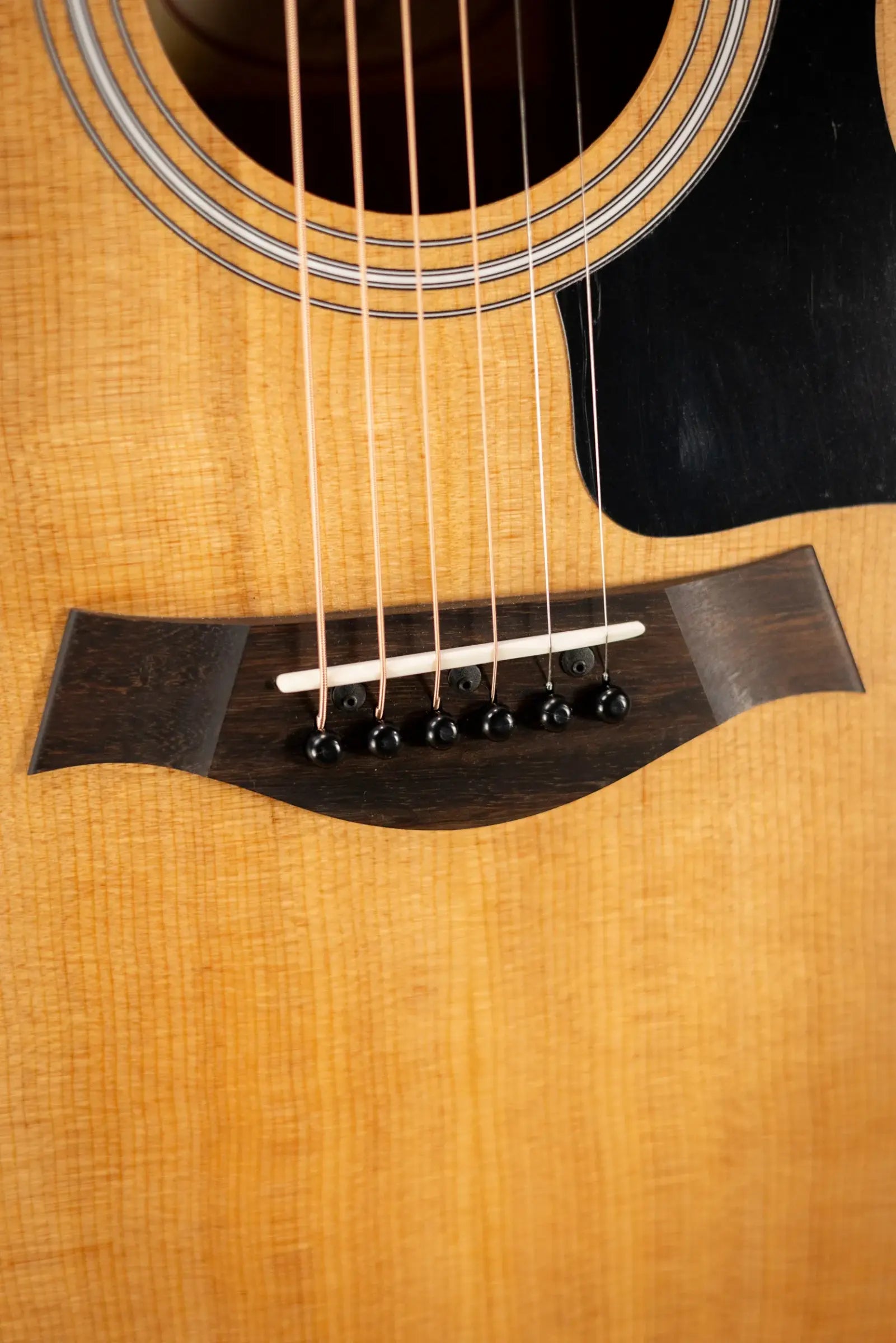 Taylor 112ce Grand Concert Acoustic/Electric Guitar with Gig Bag