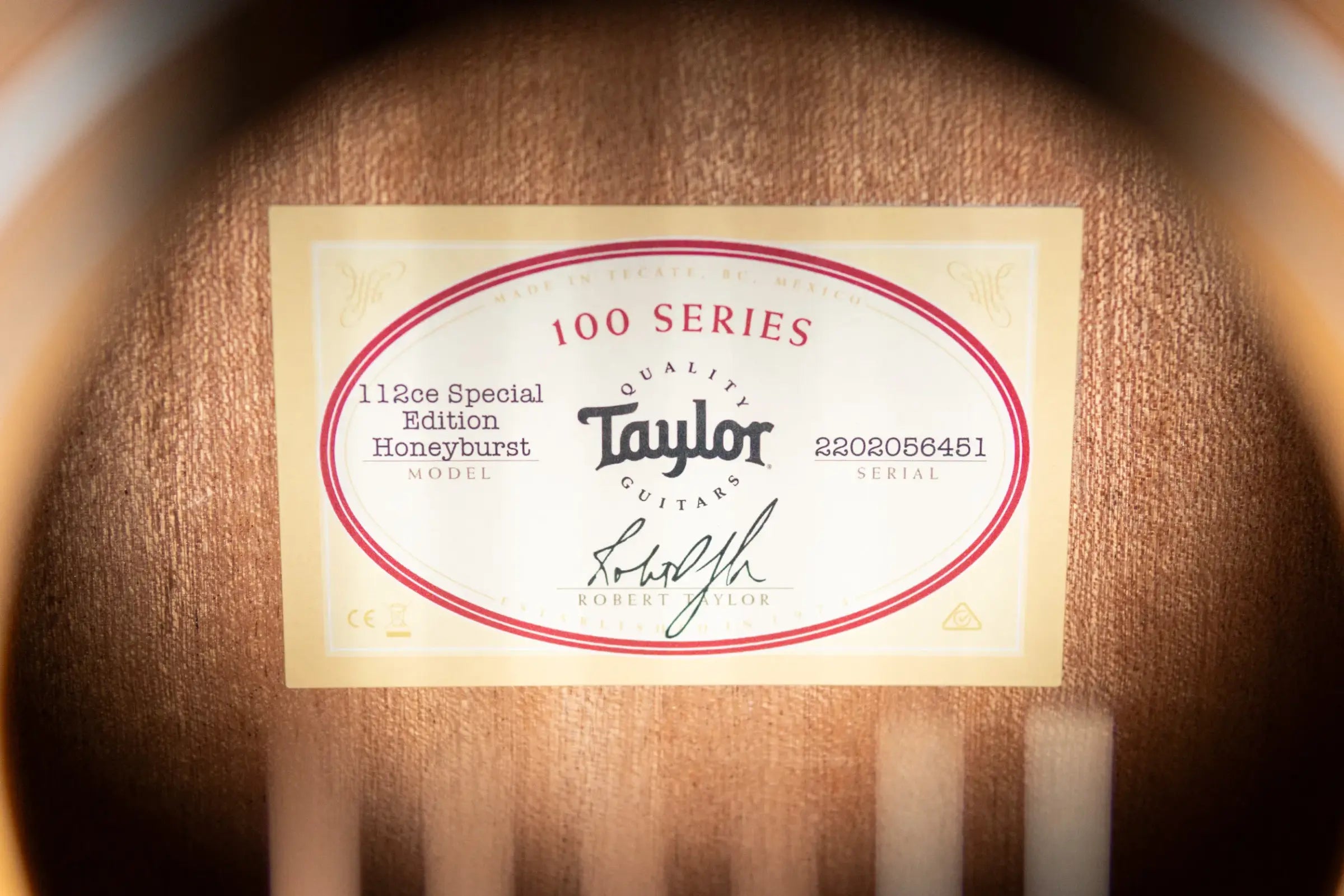 Taylor 112ce Special Edition Grand Concert Acoustic/Electric Guitar - Honeyburst with Gig Bag