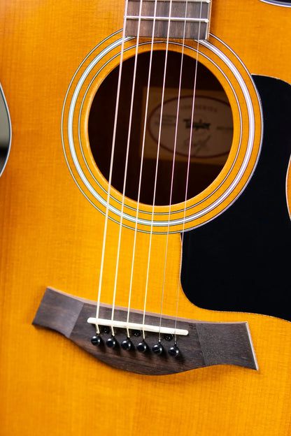 Taylor 112ce Special Edition Grand Concert Acoustic/Electric Guitar - Honeyburst with Gig Bag