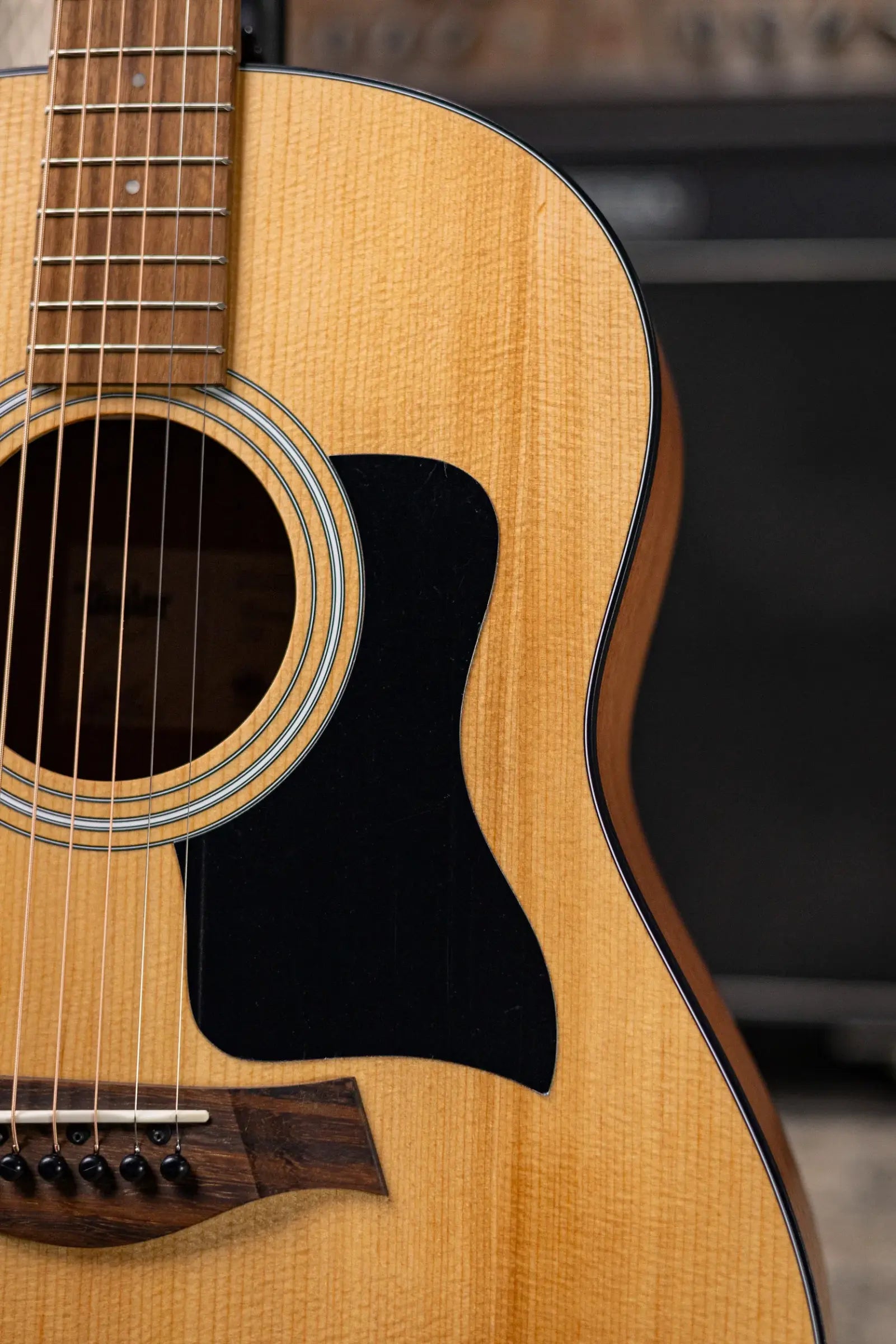 Taylor 117e Grand Pacific Acoustic/Electric Guitar with Gig Bag