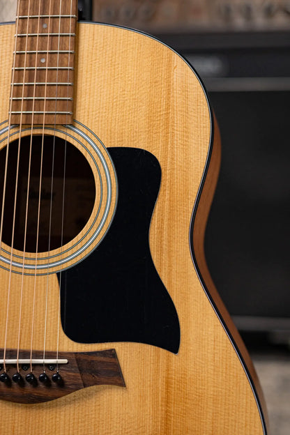 Taylor 117e Grand Pacific Acoustic/Electric Guitar with Gig Bag