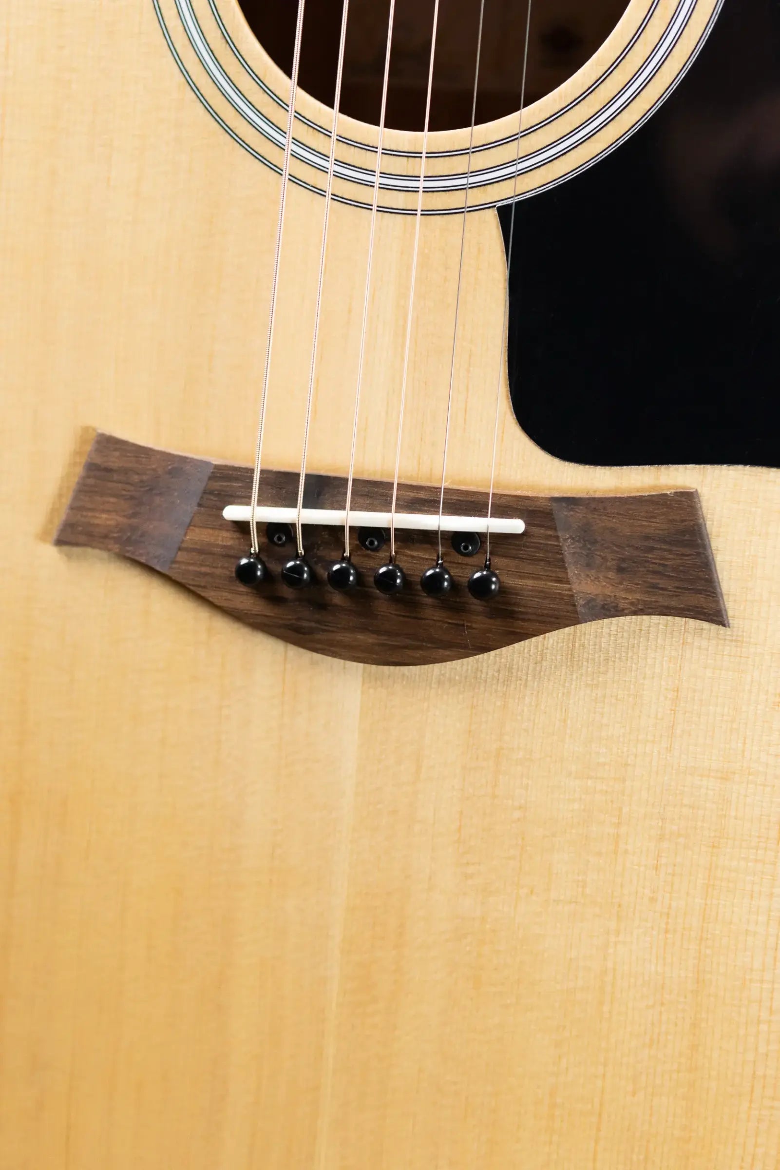 Taylor 117e Grand Pacific Acoustic/Electric Guitar with Gig Bag