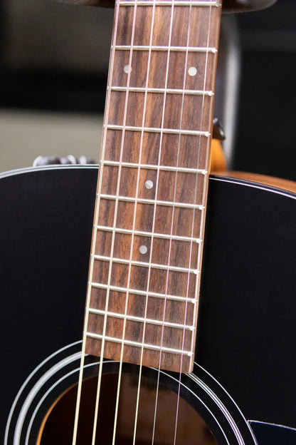 Taylor 117e Special Edition Grand Pacific Acoustic/Electric Guitar with Gig Bag