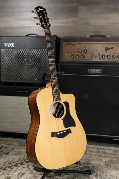 Taylor 210ce Plus Dreadnought Acoustic/Electric Guitar with Aerocase