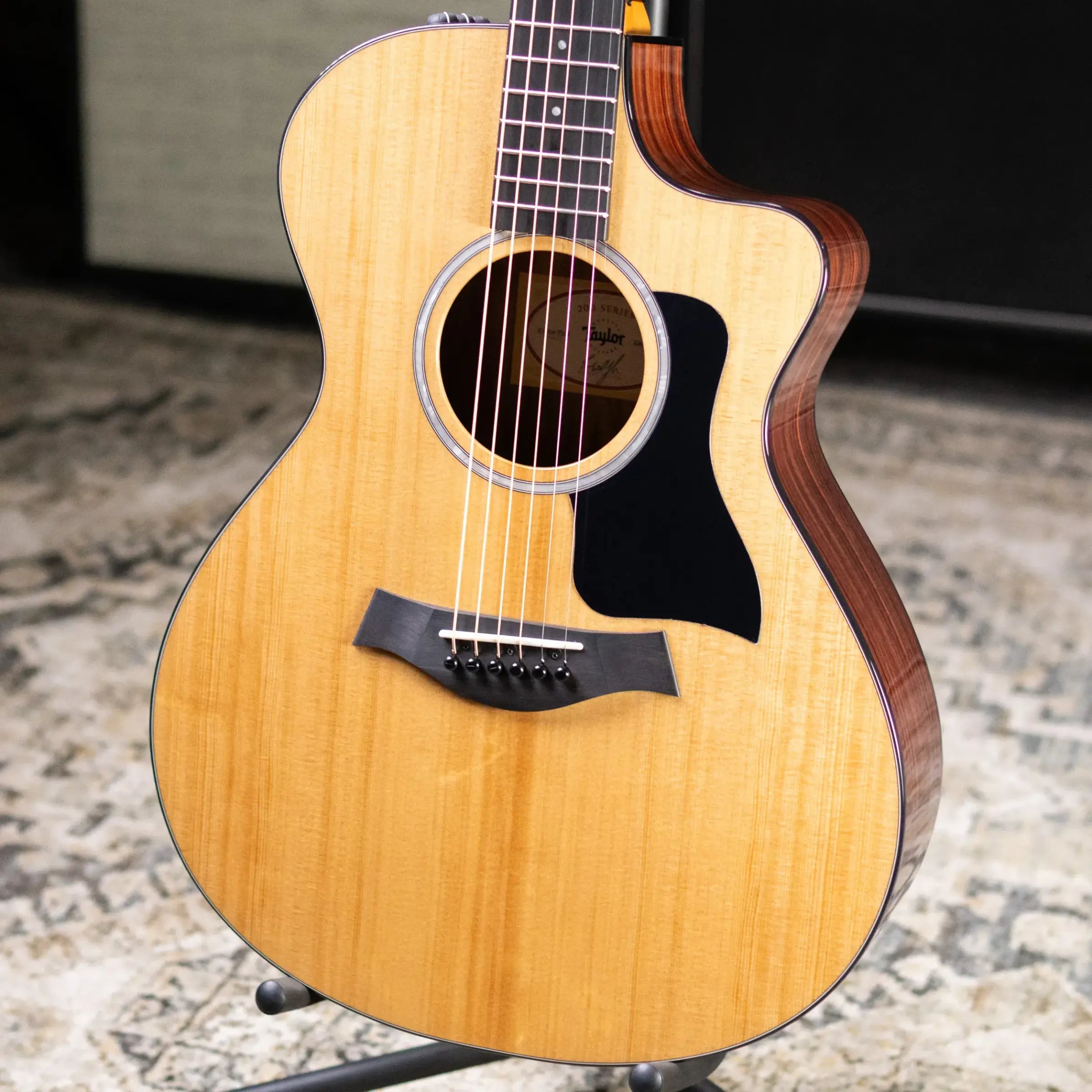 Taylor 212ce Plus Grand Concert Acoustic/Electric Guitar with Aerocase