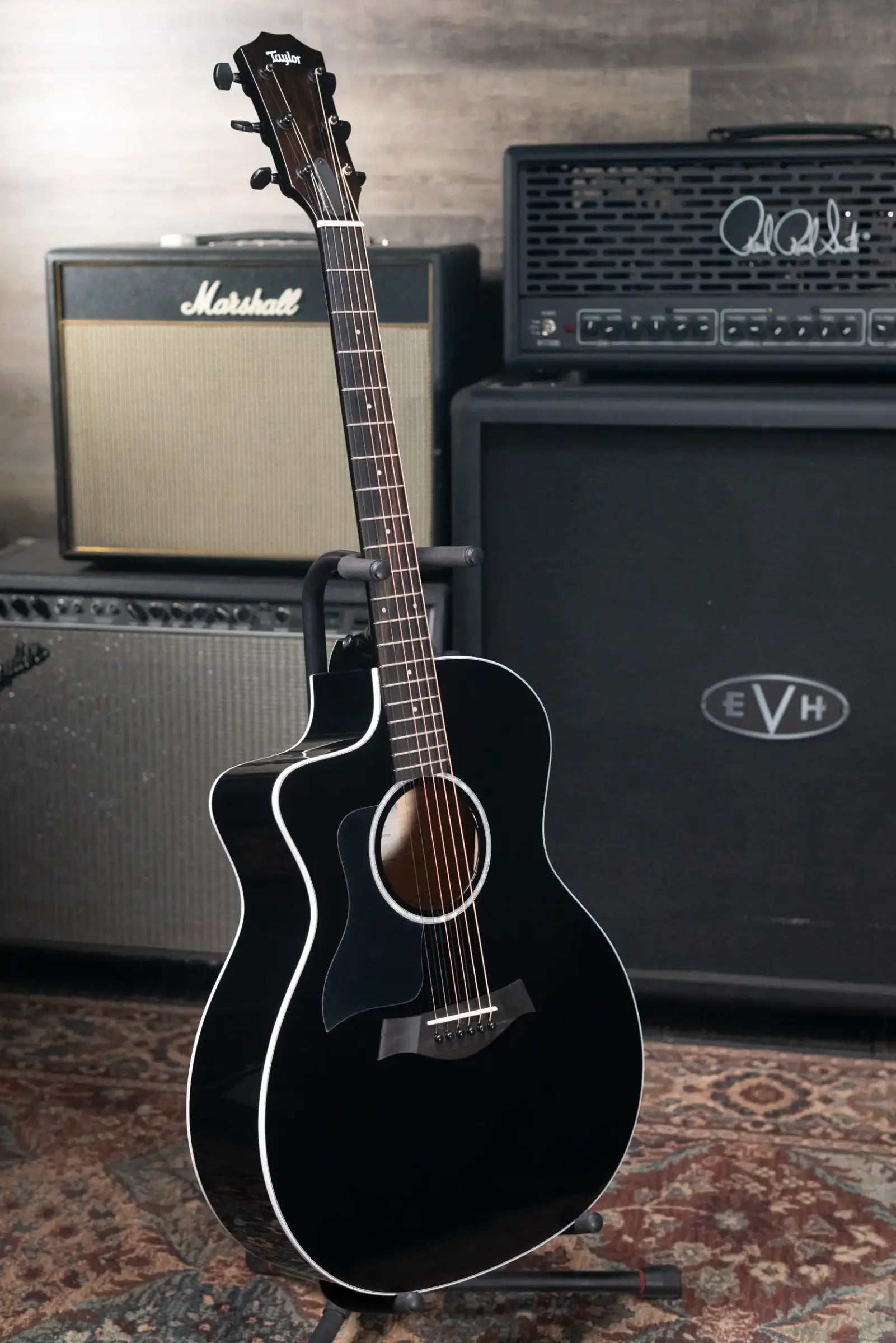 Taylor 214ce-BLK Plus Left-Handed Grand Auditorium Acoustic/Electric Guitar - Black with Aerocase