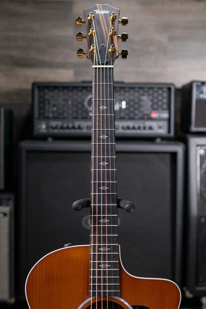 Taylor 214ce-K DLX Special Edition Grand Auditorium Acoustic/Electric Guitar - Honeyburst with Hardshell Case