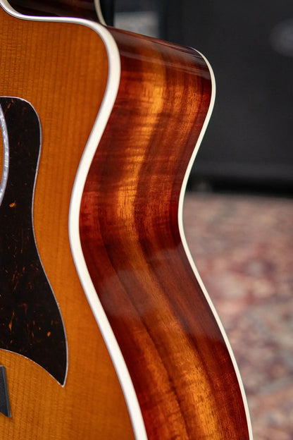 Taylor 214ce-K DLX Special Edition Grand Auditorium Acoustic/Electric Guitar - Honeyburst with Hardshell Case