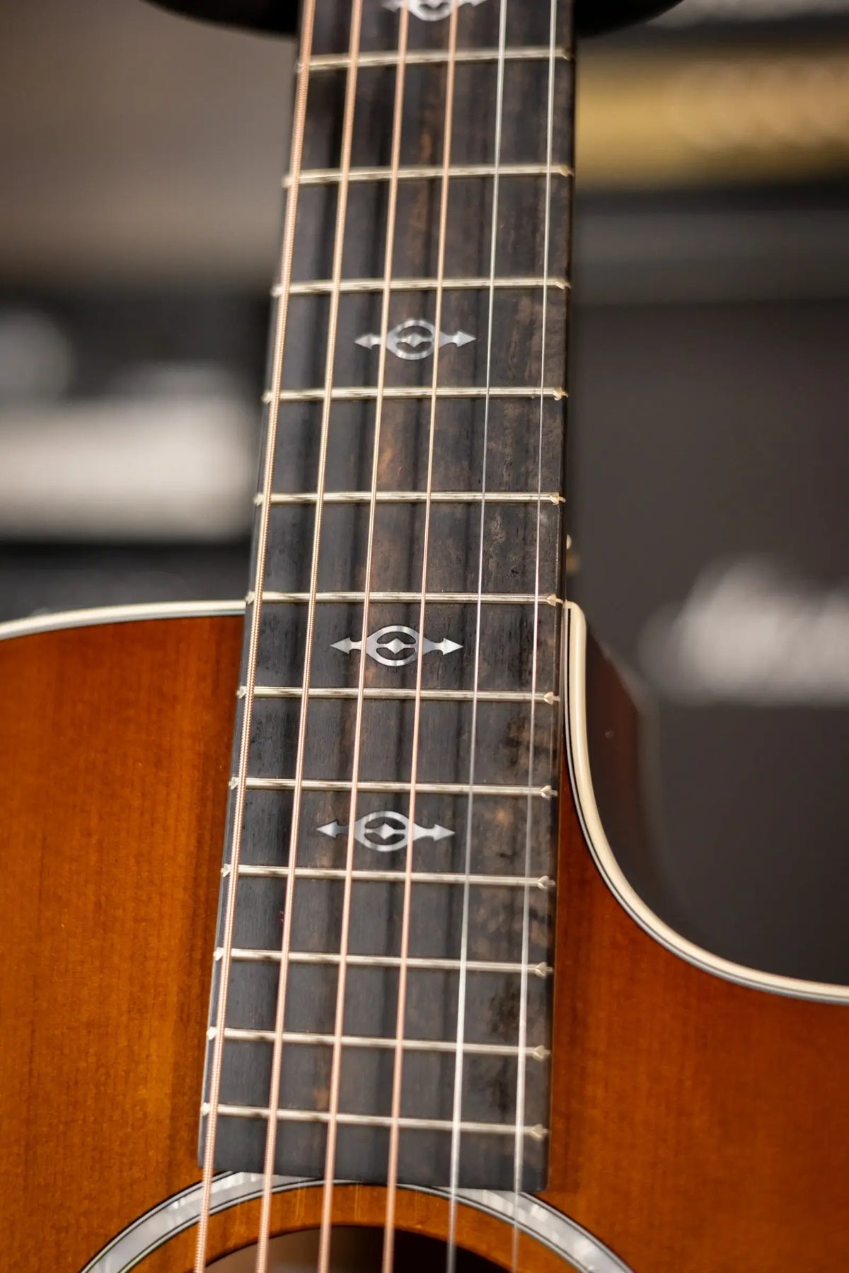 Taylor 214ce-K DLX Special Edition Grand Auditorium Acoustic/Electric Guitar - Honeyburst with Hardshell Case - Demo
