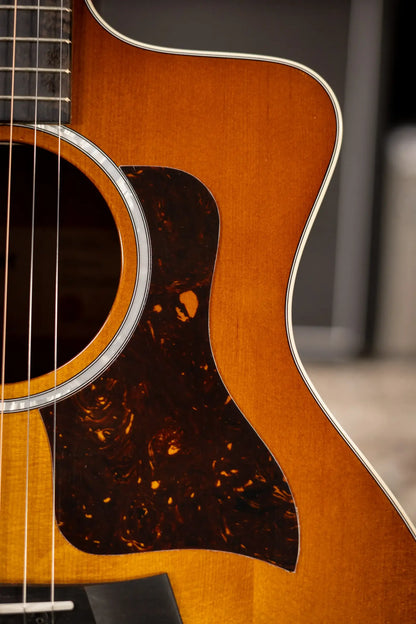 Taylor 214ce-K DLX Special Edition Grand Auditorium Acoustic/Electric Guitar - Honeyburst with Hardshell Case - Demo