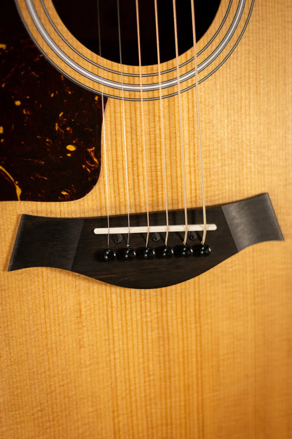 Taylor 214ce-K Left-Handed Grand Auditorium Acoustic/Electric Guitar - Natural with Gig Bag - Demo