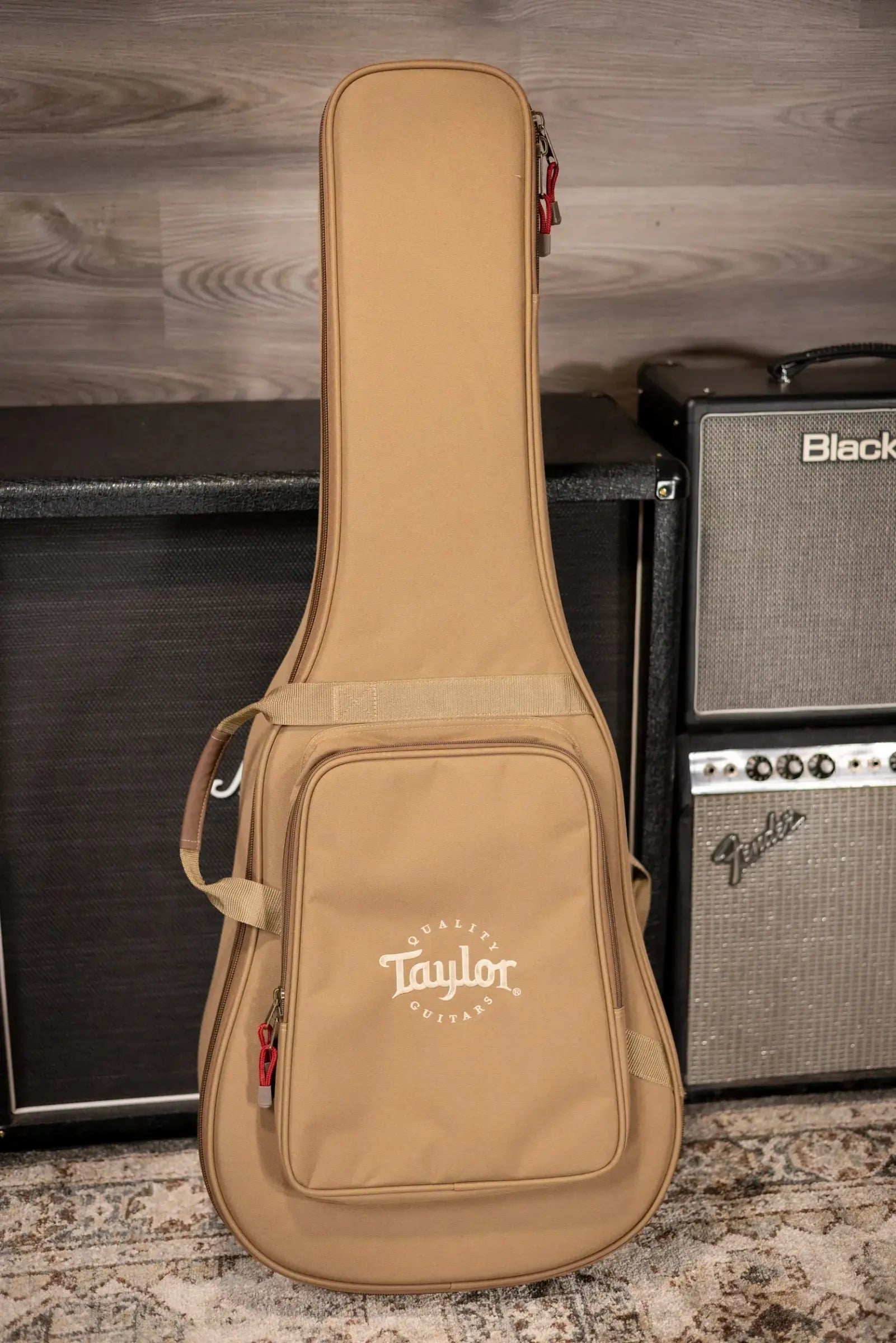 Taylor 214ce Plus Grand Auditorium Acoustic/Electric Guitar with Gig Bag