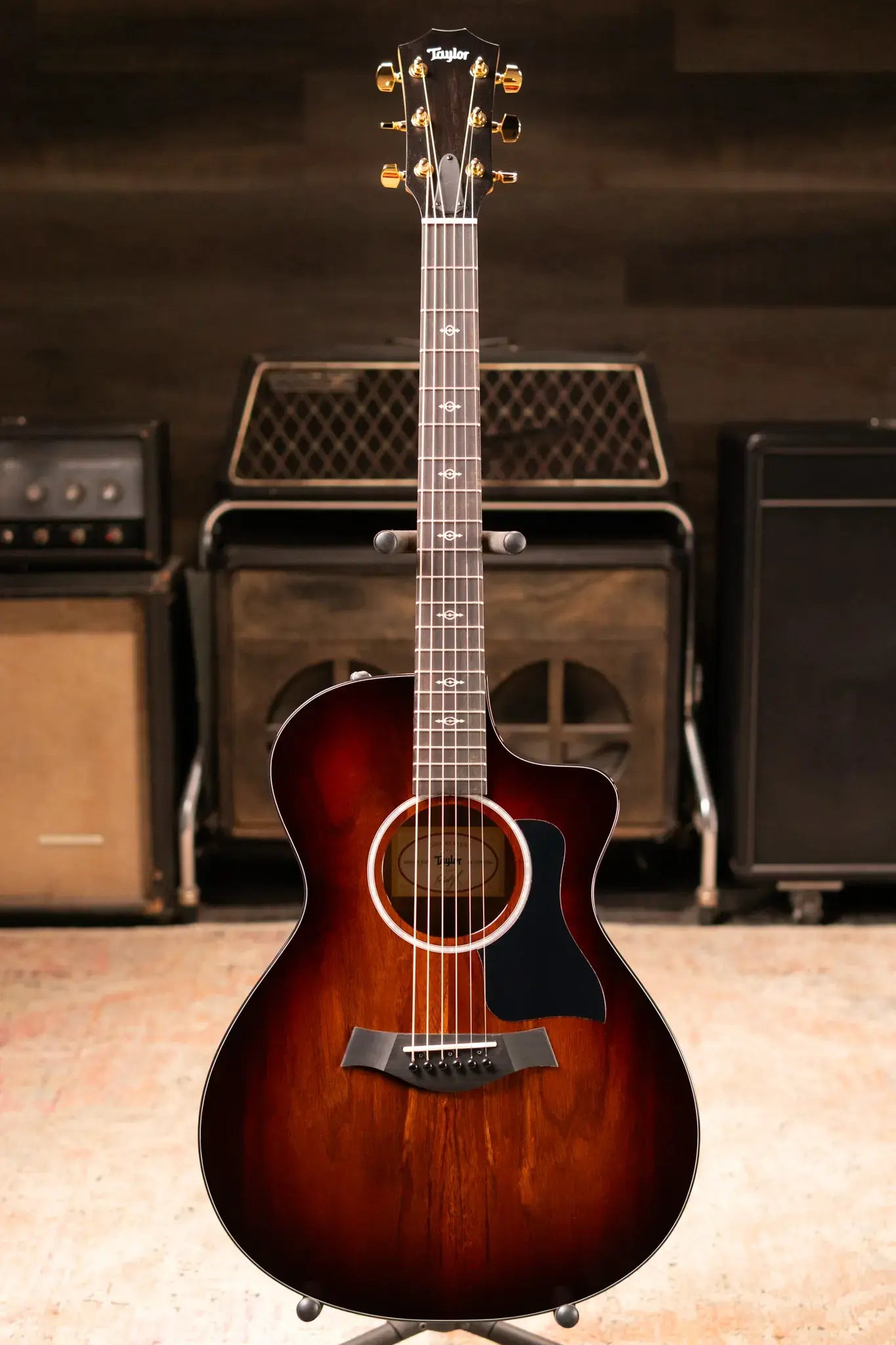 Taylor 222ce-K DLX Grand Concert Acoustic/Electric Guitar with Hardshell Case