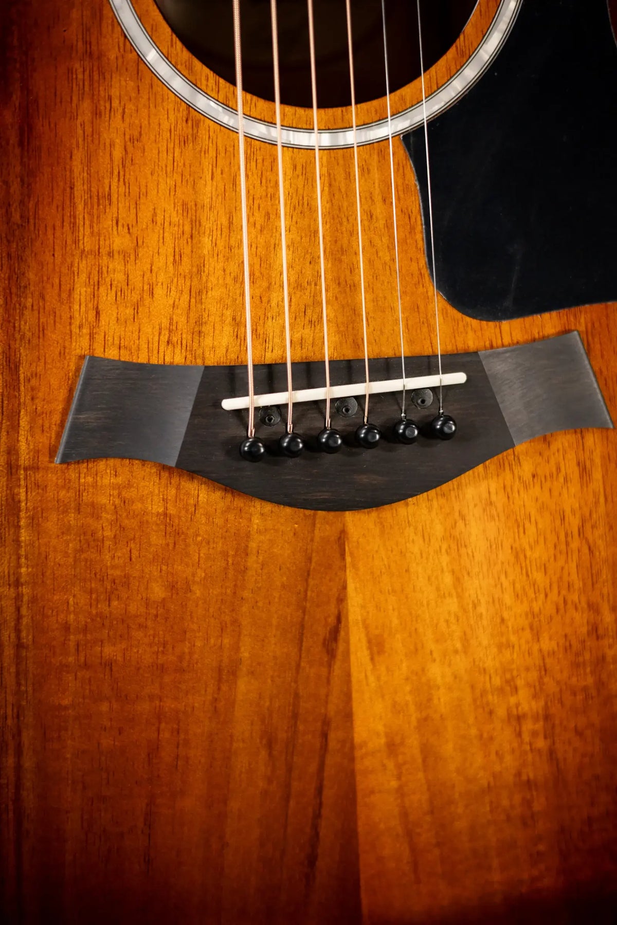Taylor 222ce-K DLX Grand Concert Hawaiian Koa Acoustic/Electric Guitar - Shaded Edge Burst with Hardshell Case  - Demo