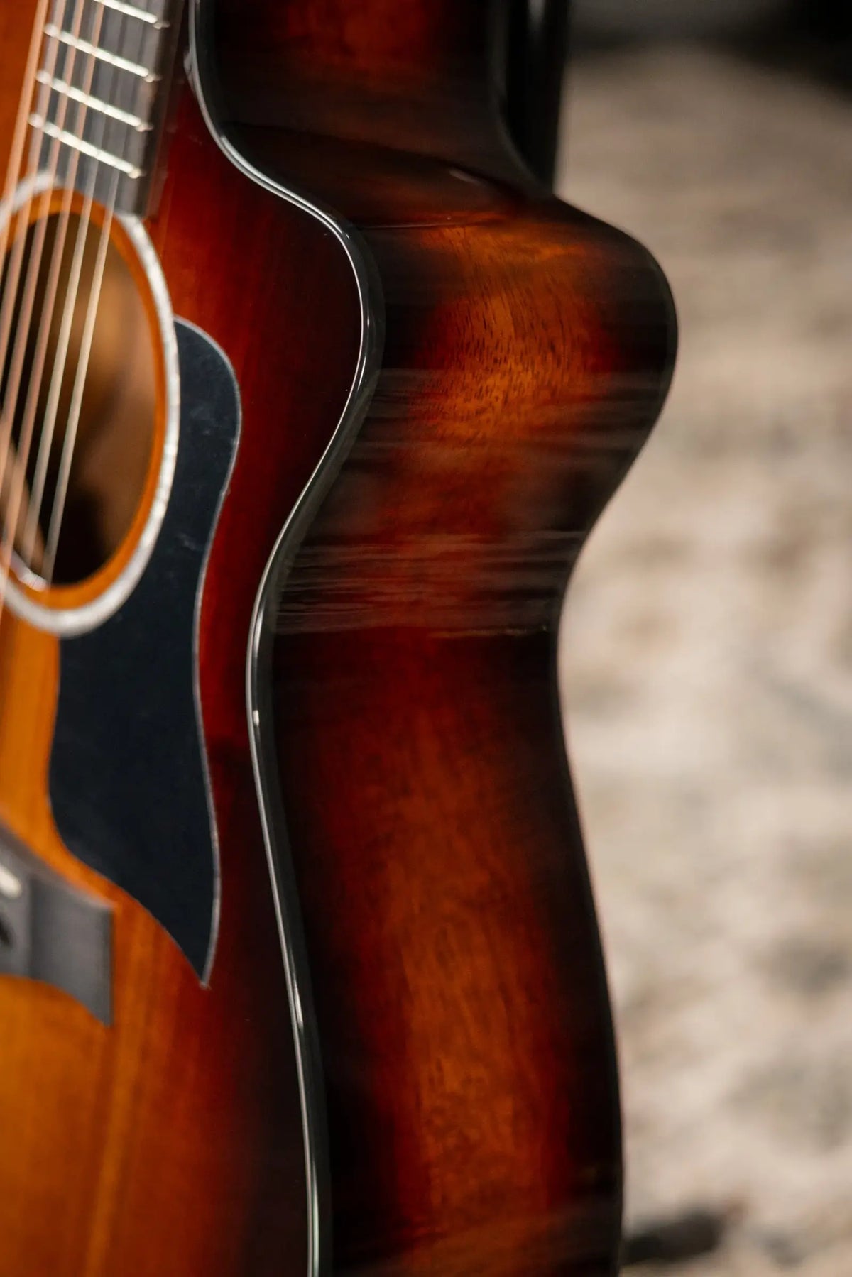 Taylor 222ce-K DLX Grand Concert Hawaiian Koa Acoustic/Electric Guitar - Shaded Edge Burst with Hardshell Case  - Demo