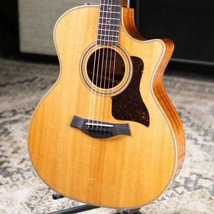Taylor 314ce Studio Grand Auditorium Acoustic/Electric Guitar - Natural with Gig Bag