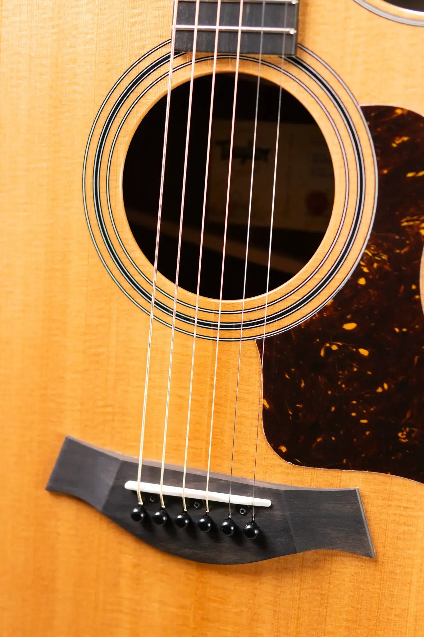 Taylor 414ce Studio Grand Auditorium Acoustic/Electric Guitar - Natural with Gig Bag