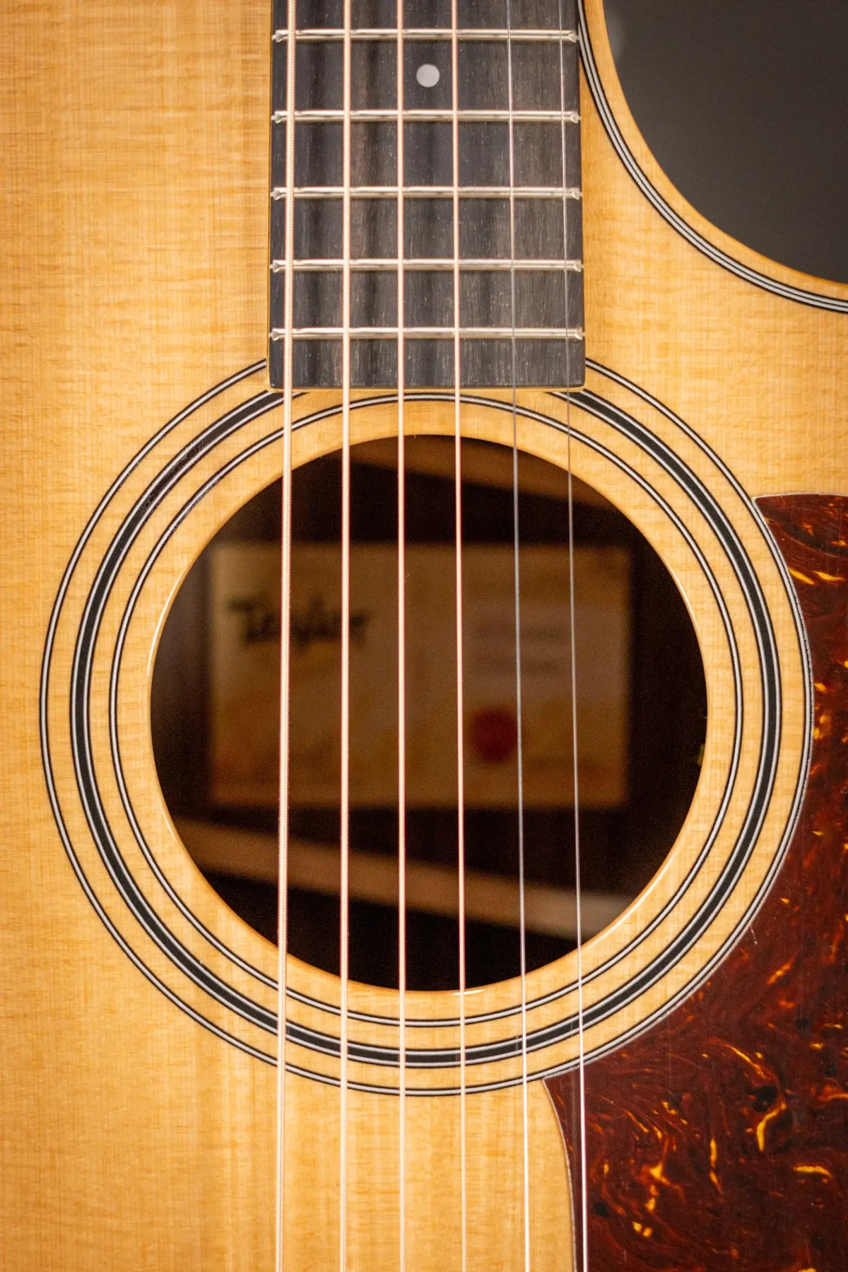 Taylor 414ce Studio Grand Auditorium Acoustic/Electric Guitar - Natural with Gig Bag