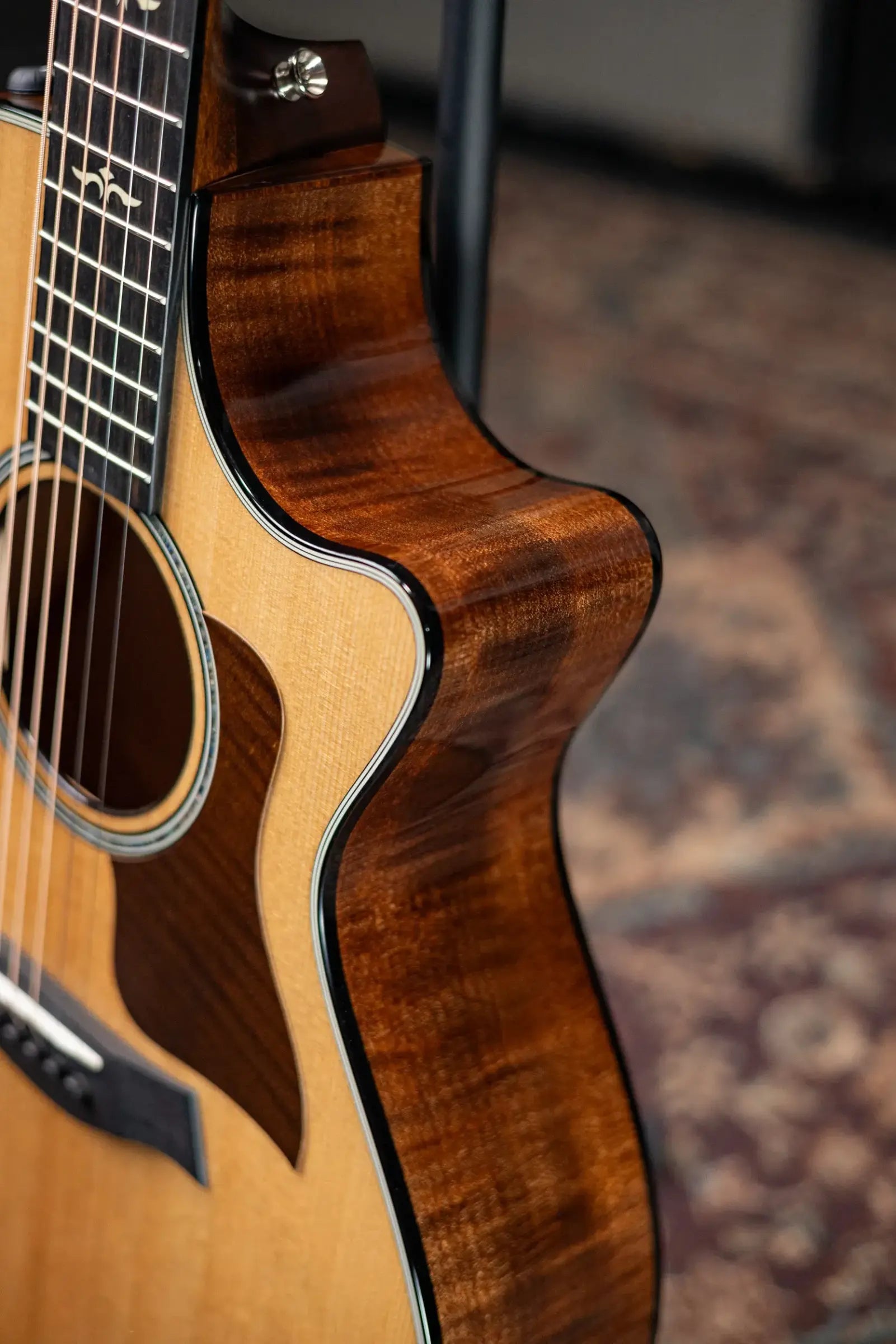 Taylor 612ce Grand Concert Acoustic/Electric Guitar with Hardshell Case