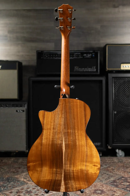 Taylor 724ce Grand Auditorium Acoustic/Electric Guitar with Hardshell Case