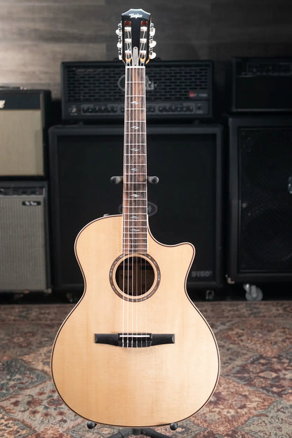 Taylor 814ce-N Nylon Grand Auditorium Acoustic/Electric Guitar with Hardshell Case