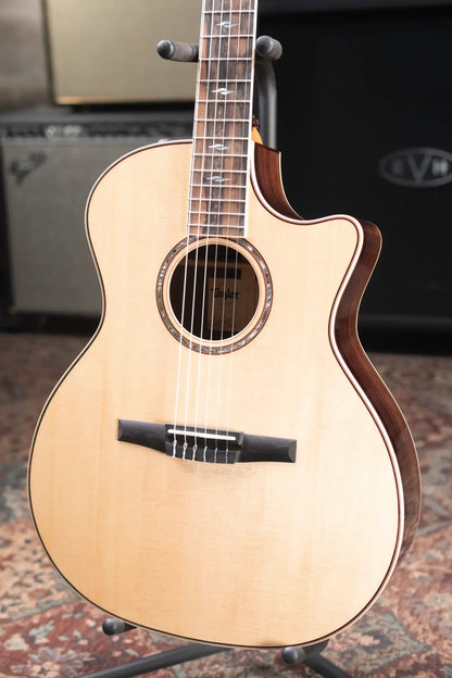 Taylor 814ce-N Nylon Grand Auditorium Acoustic/Electric Guitar with Hardshell Case