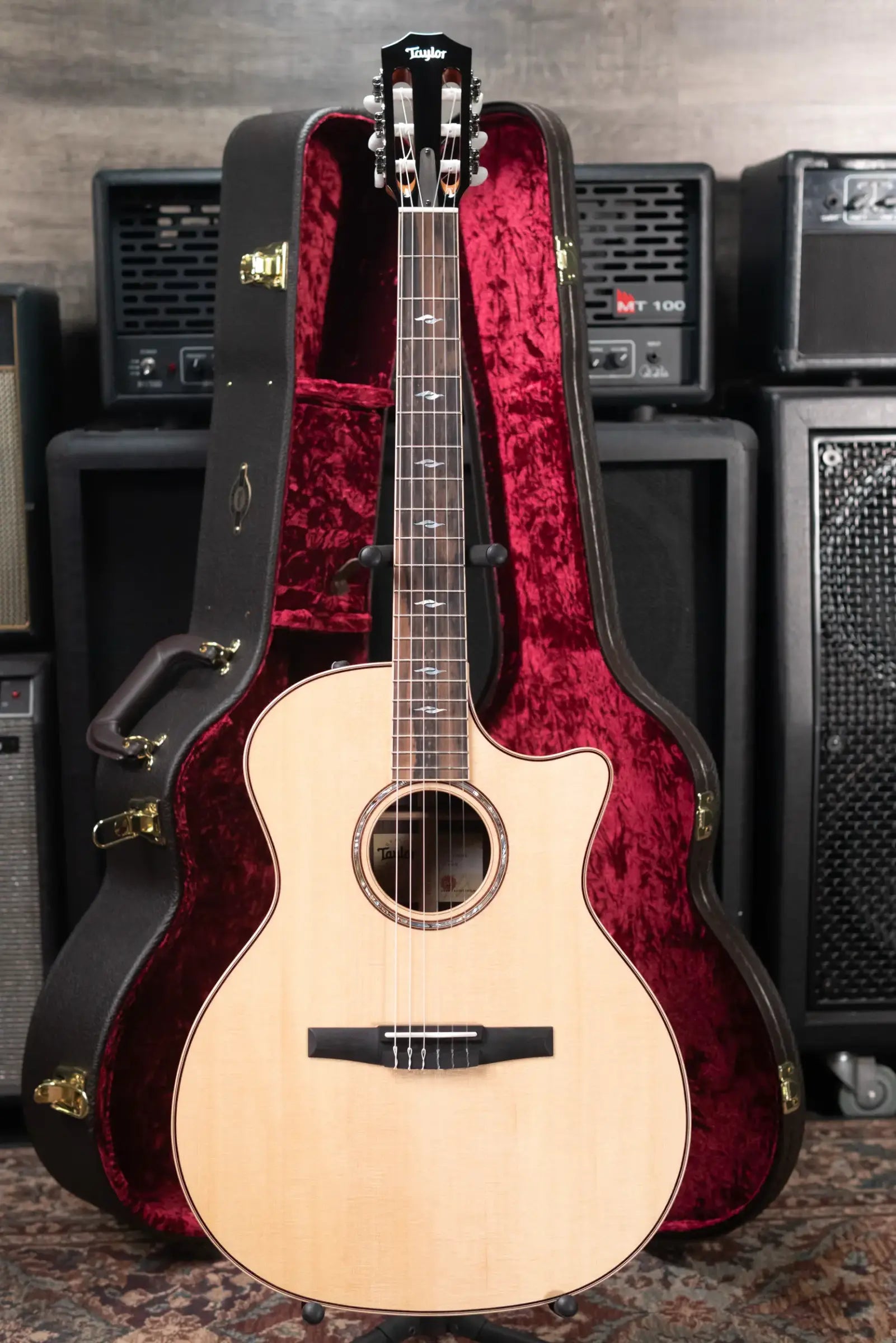 Taylor 814ce-N Nylon Grand Auditorium Acoustic/Electric Guitar with Hardshell Case