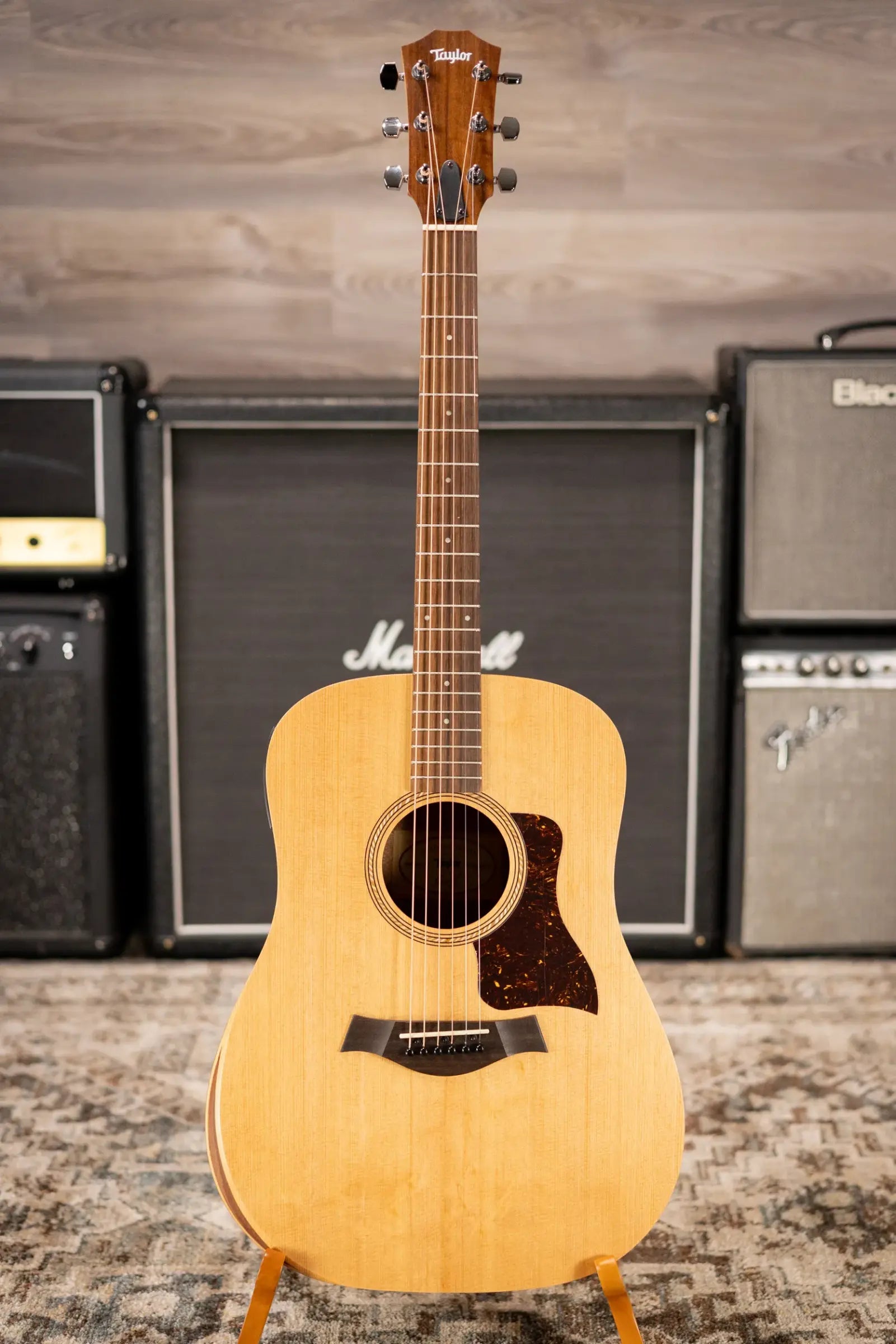 Taylor Academy 10e Dreadnought Acoustic/Electric Guitar with Gig Bag