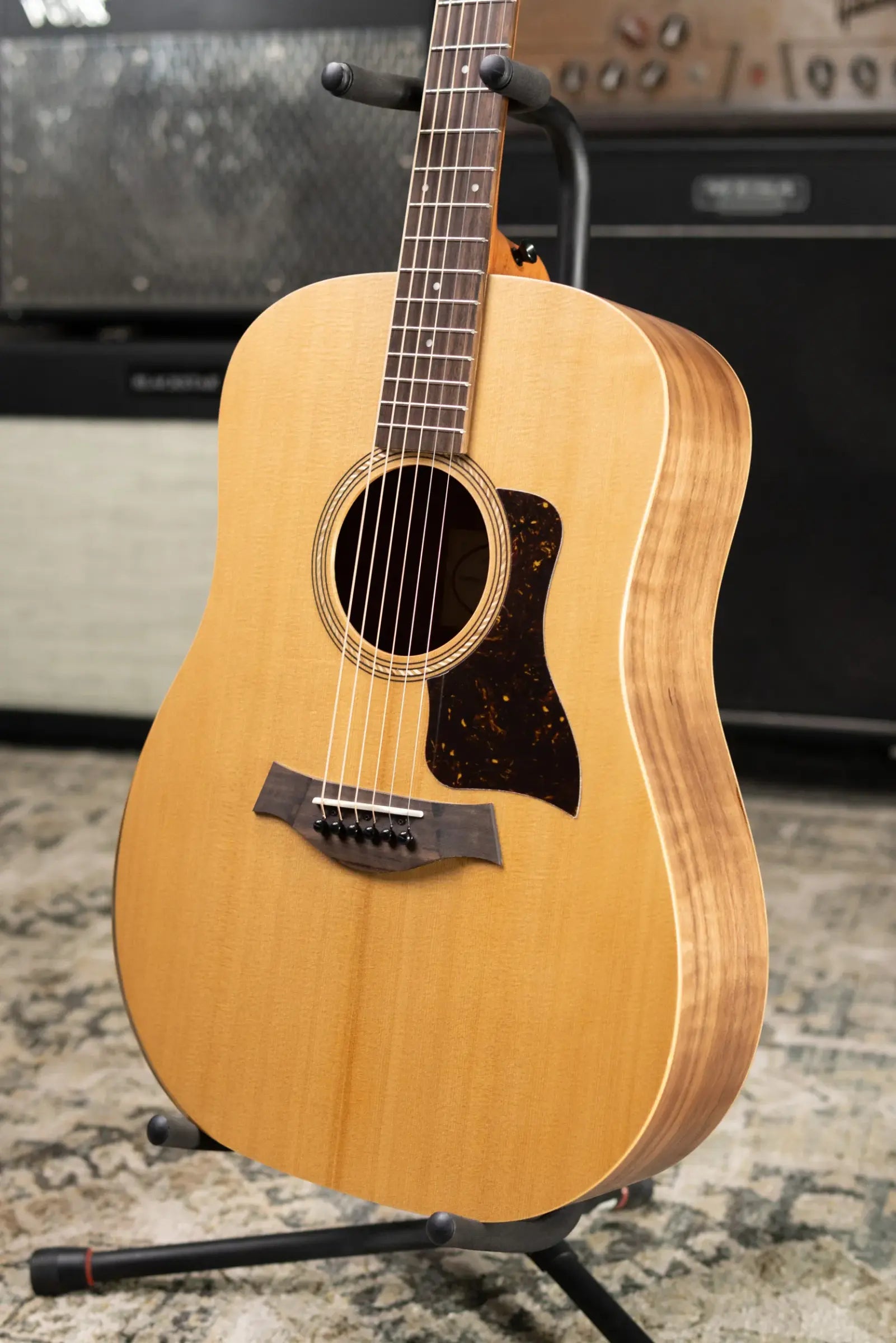 Taylor Academy 10e Dreadnought Acoustic/Electric Guitar with Gig Bag
