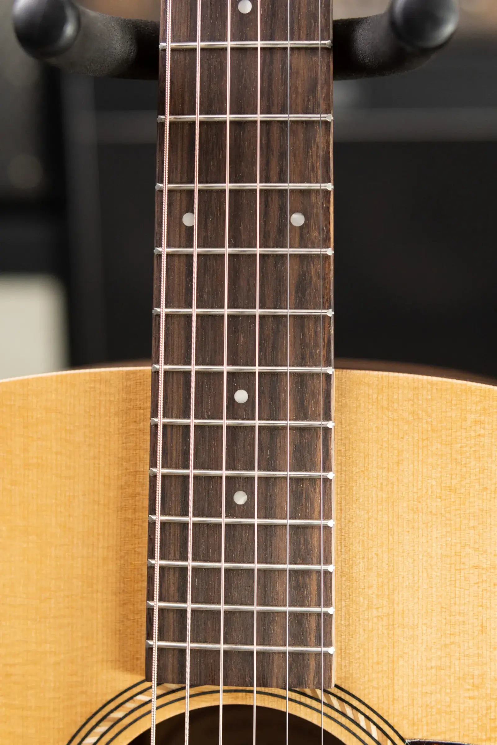 Taylor Academy 10e Dreadnought Acoustic/Electric Guitar with Gig Bag