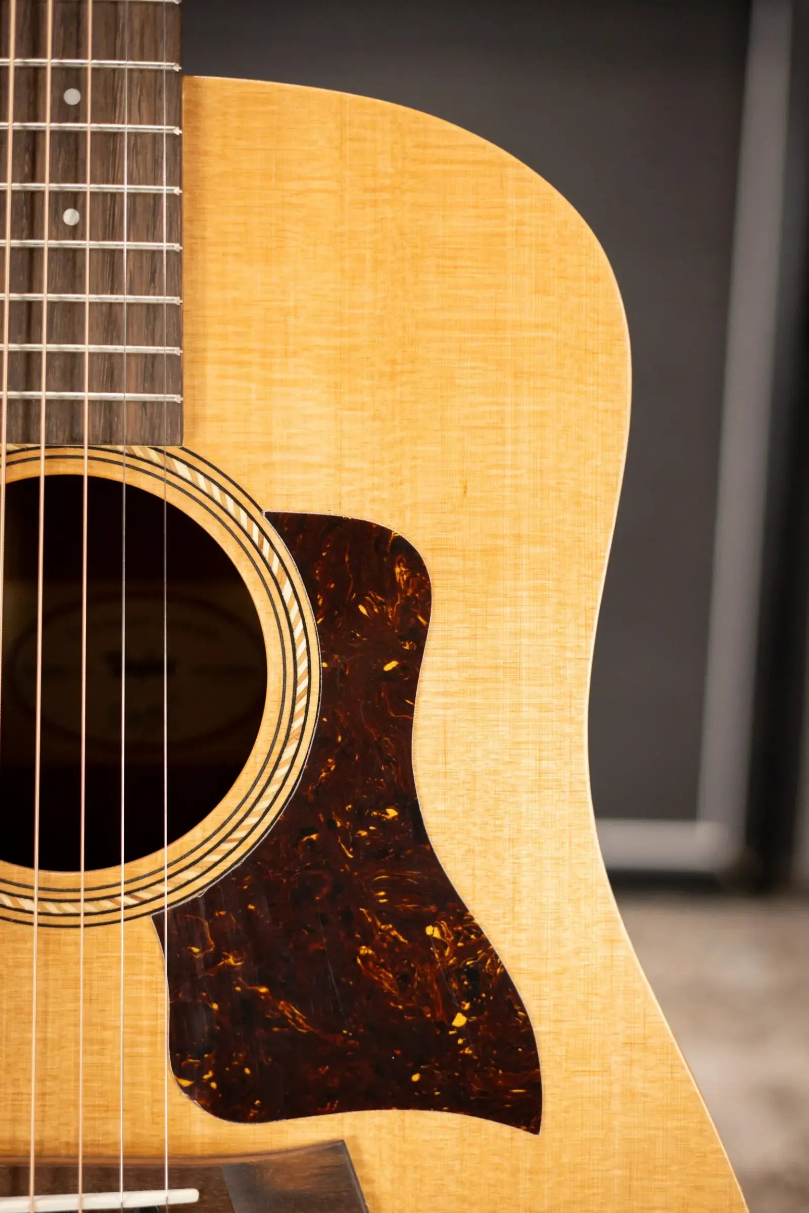 Taylor Academy 10e Dreadnought Acoustic/Electric Guitar with Gig Bag