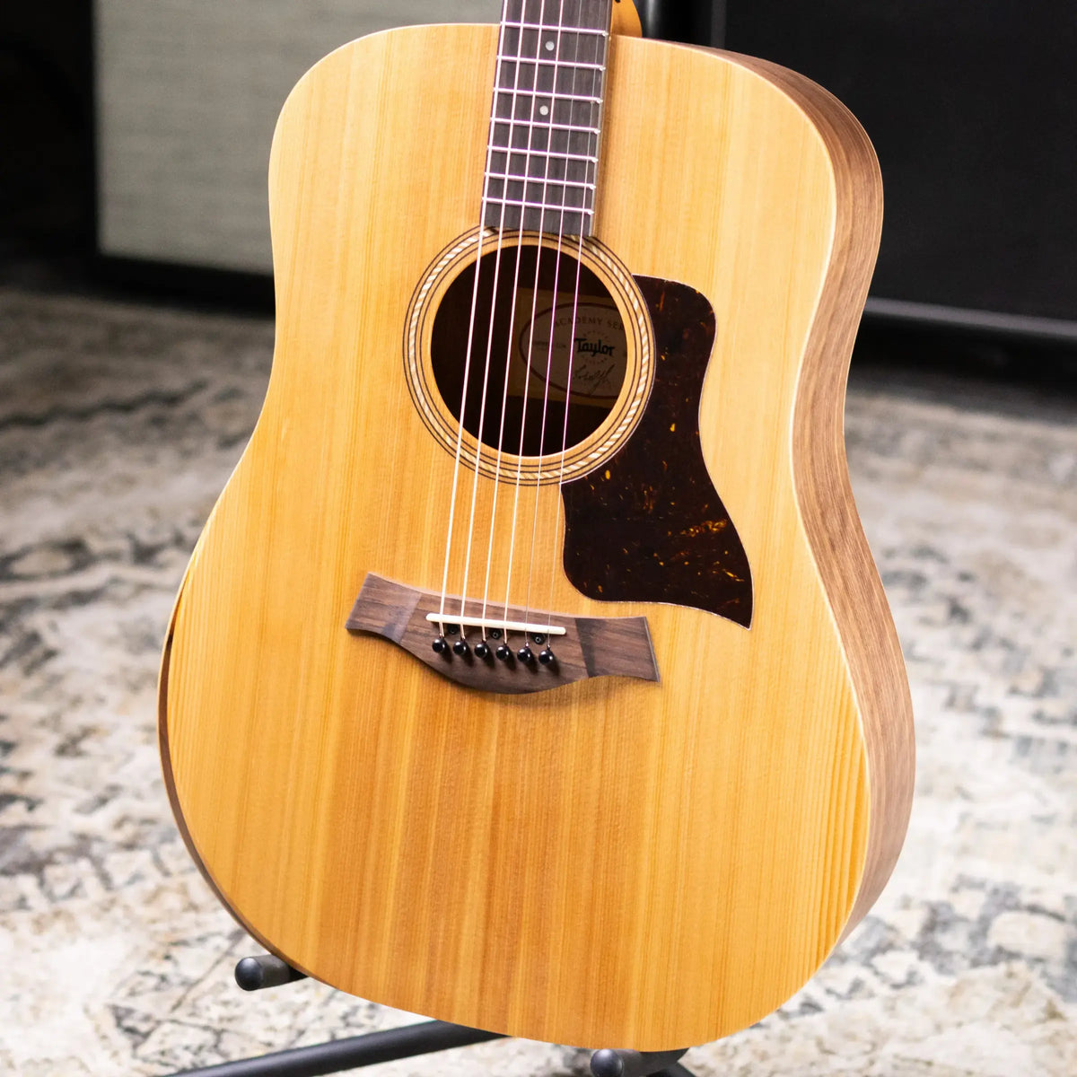 Taylor Academy 10e Dreadnought Acoustic/Electric Guitar with Gig Bag