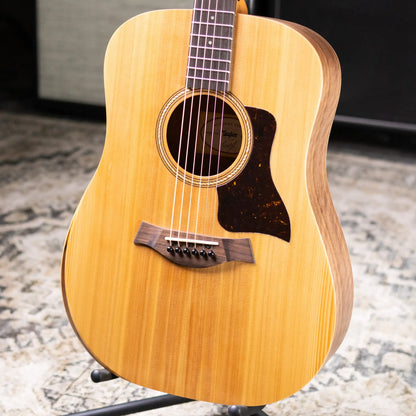 Taylor Academy 10e Dreadnought Acoustic/Electric Guitar with Gig Bag