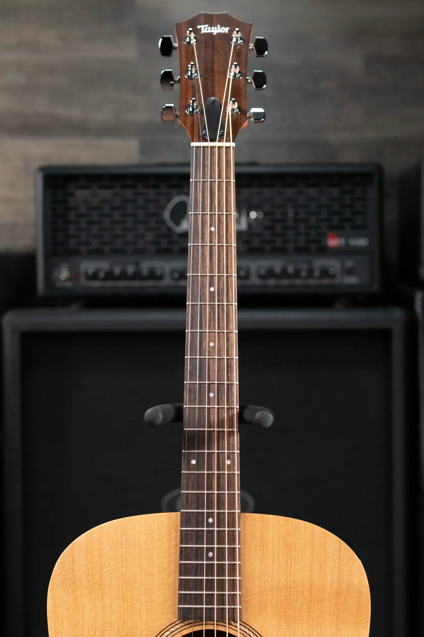 Taylor Academy 10e Left-Handed Dreadnought Acoustic/Electric Guitar with Gig Bag