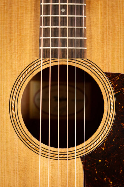 Taylor Academy 12e Grand Concert Acoustic/Electric Guitar with Gig Bag