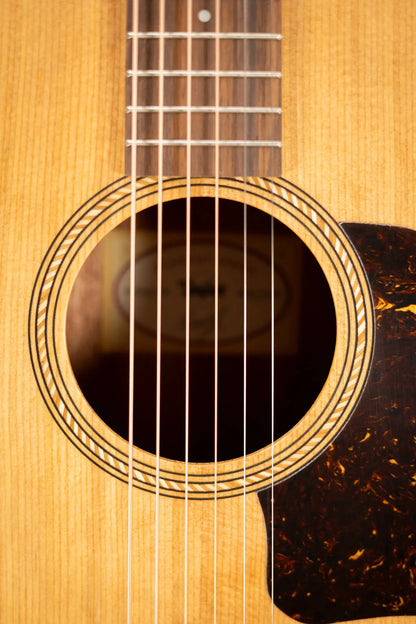 Taylor Academy 12e Grand Concert Acoustic/Electric Guitar with Gig Bag