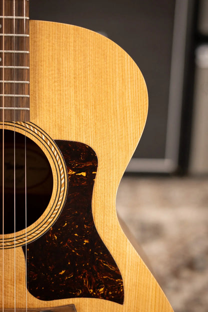 Taylor Academy 12e Grand Concert Acoustic/Electric Guitar with Gig Bag
