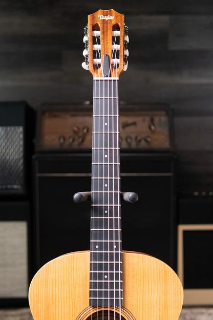Taylor Academy 12e-N Left-Handed Nylon Grand Concert Acoustic/Electric Guitar with Gig Bag