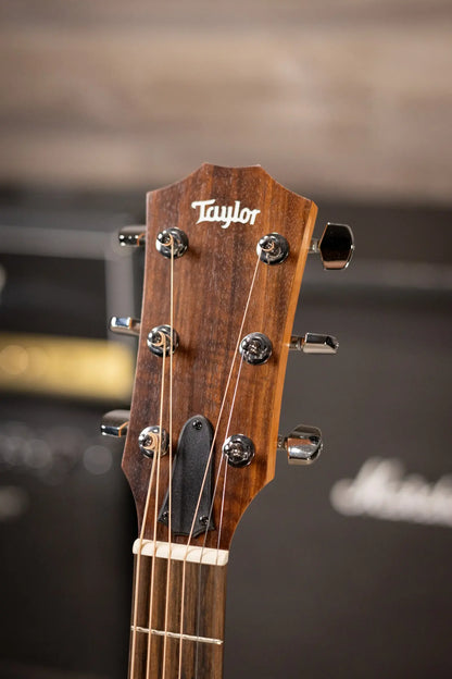 Taylor Academy 22e Grand Concert Acoustic/Electric Guitar with Gig Bag