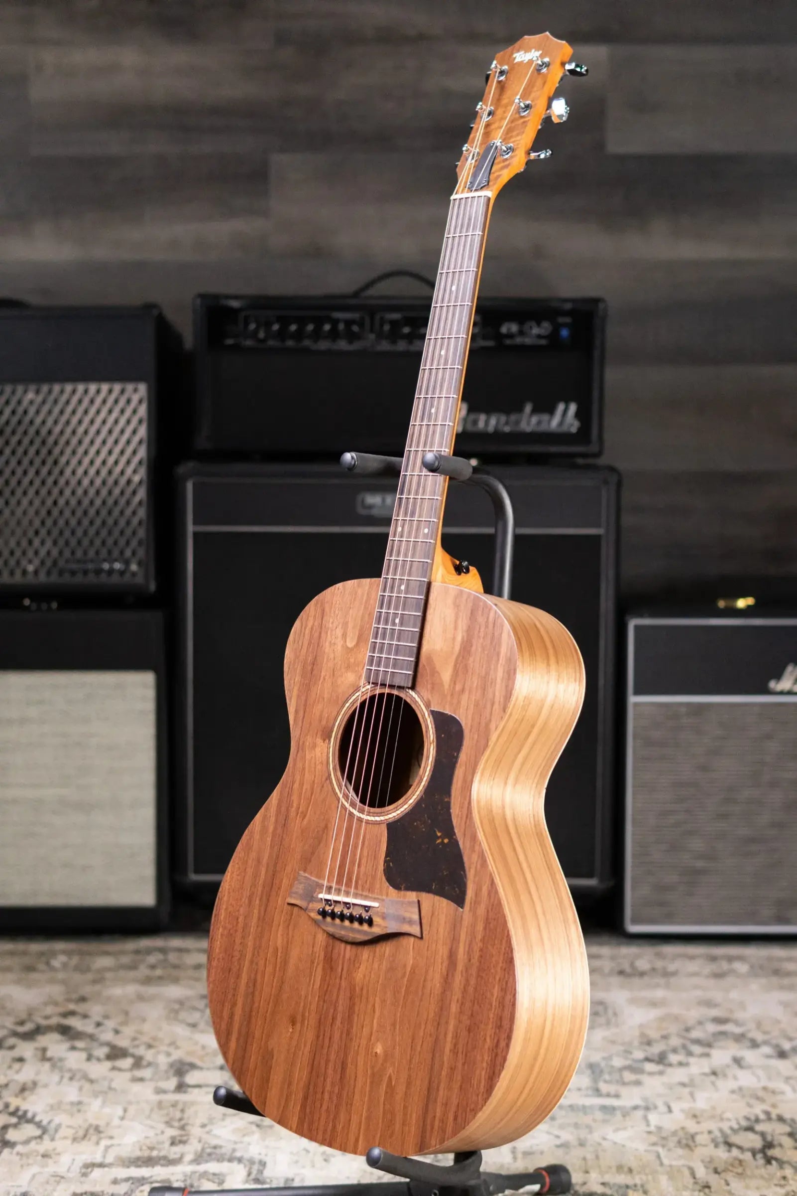 Taylor Academy 22e Grand Concert Acoustic/Electric Guitar with Gig Bag