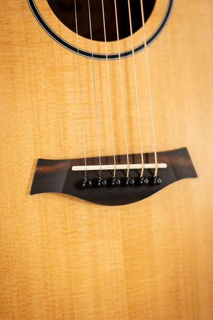 Taylor BT1 Left-Handed Baby Taylor Acoustic Guitar with Gig Bag