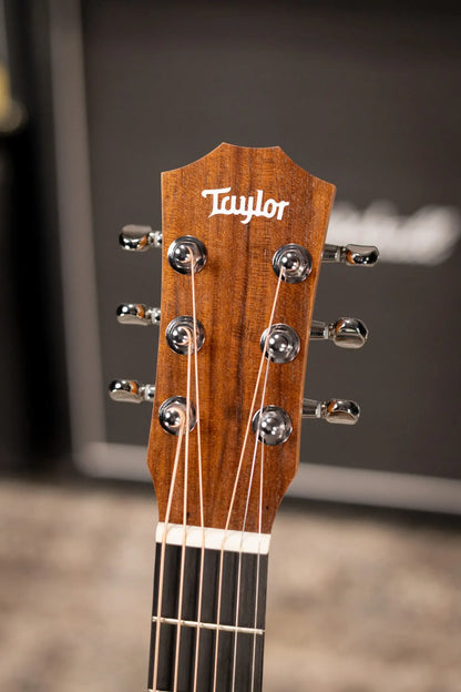 Taylor BT1e Baby Taylor Acoustic/Electric Guitar with Gig Bag