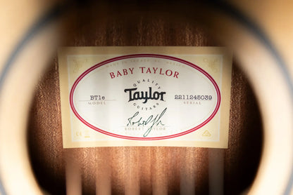 Taylor BT1e Baby Taylor Acoustic/Electric Guitar with Gig Bag