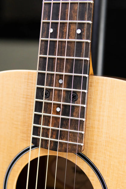 Taylor BT1e Baby Taylor Acoustic/Electric Guitar with Gig Bag