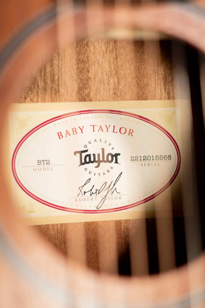 Taylor BT2 Baby Taylor Acoustic Guitar with Gig Bag