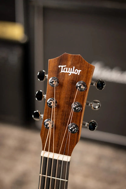 Taylor BT2 Baby Taylor Acoustic Guitar with Gig Bag