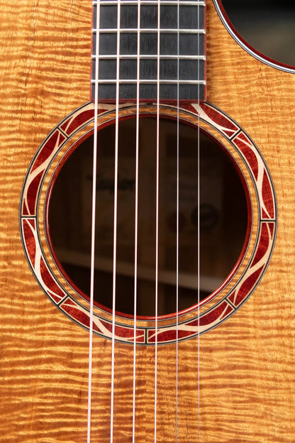 Taylor Custom Shop Master Grade Koa Grand Auditorium Acoustic/Electric Guitar with Hardshell Case - Used