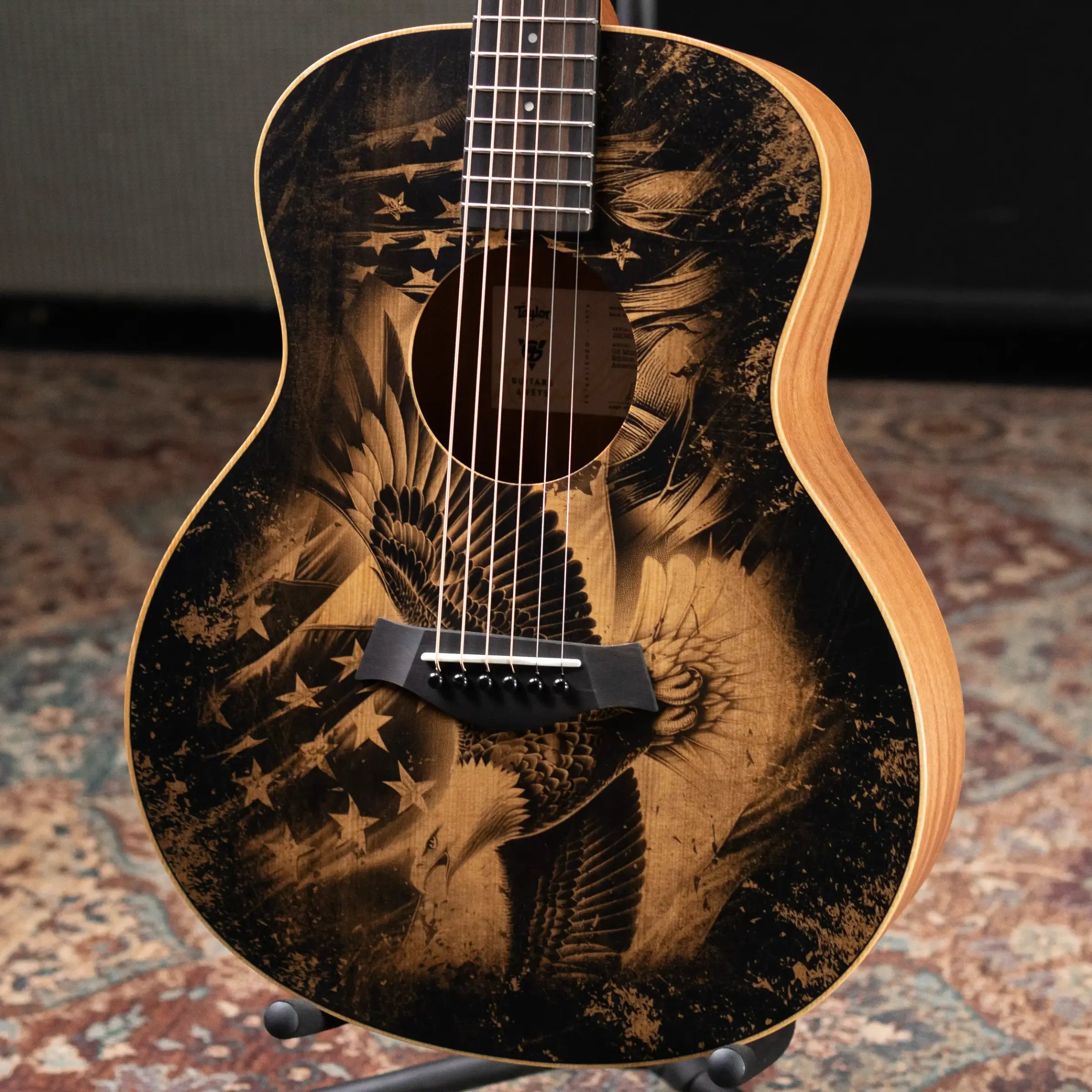 Taylor GS Mini Special Edition Guitars 4 Veterans Acoustic Guitar - Americana with GS Mini Bag